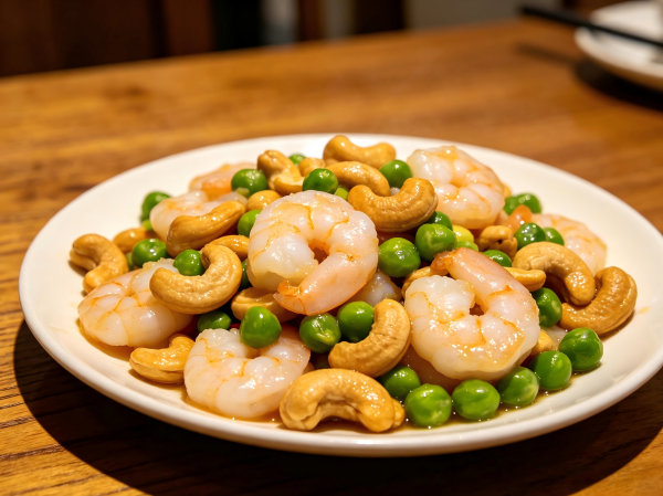 Stir-Fried Shrimp with Cashew Nuts and Peas